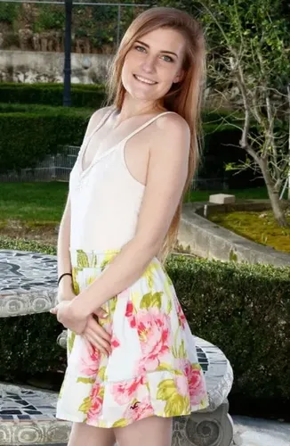 Nina Nirvana